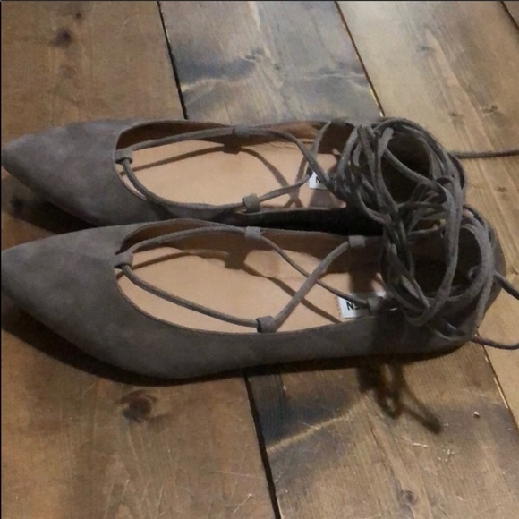 Steve Madden Eleanorr Lace Up Flat - Picture 2 of 4